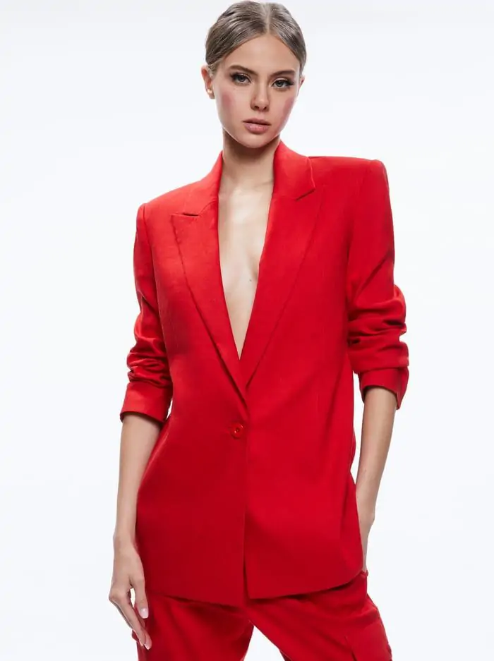 JOHANNA BOXY STRONG SHOULDER BLAZER